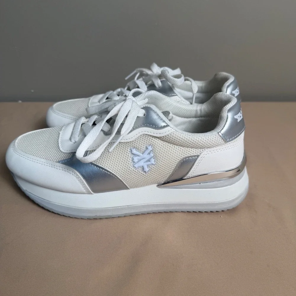 Zoo York Star White Metallic Silver Platform Sneakers Womens Size 9 NYC Low Top